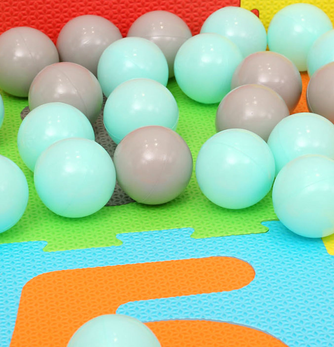 M.Y Interlocking Foam Play Mats with 40 Ball Pit Balls - Multi Colour Soft EVA Baby Floor Tile Puzzle Mat